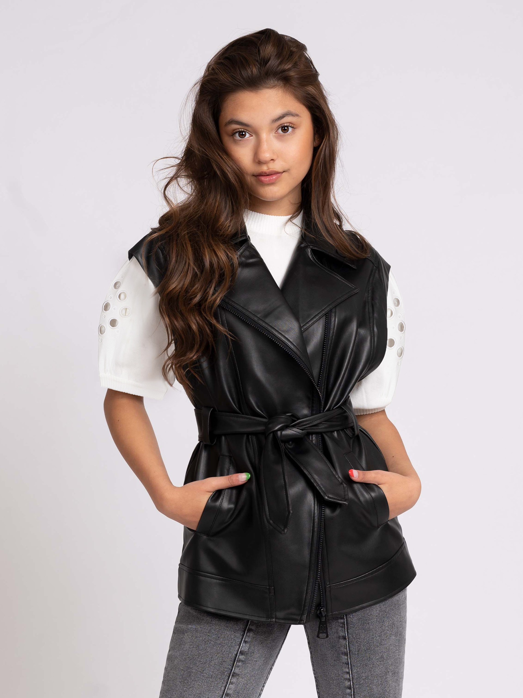 Vegan leather gilet met ceintuur