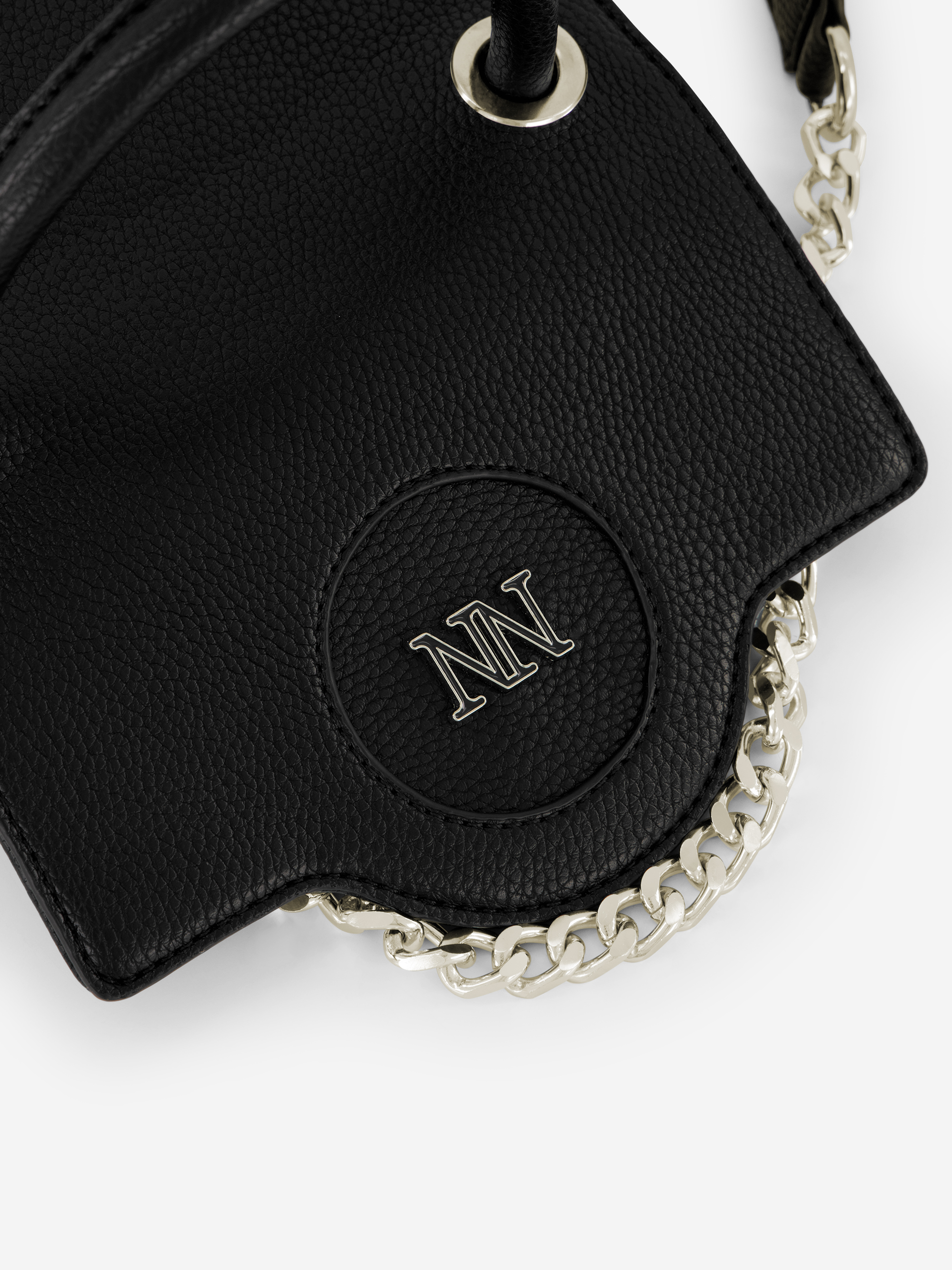 Shoulder bag with N&N logo and chain handle