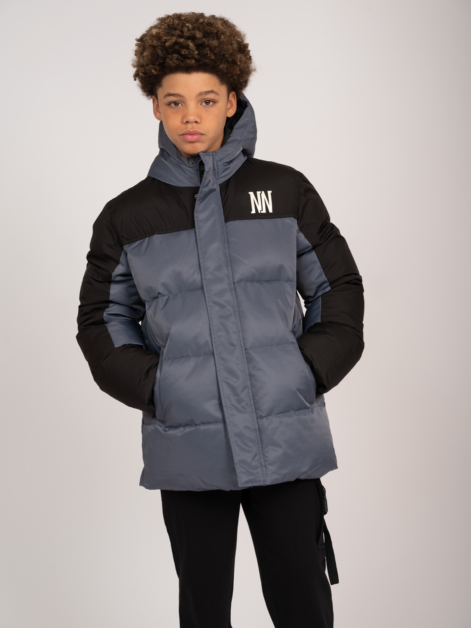Puffer jacket with hood and logo