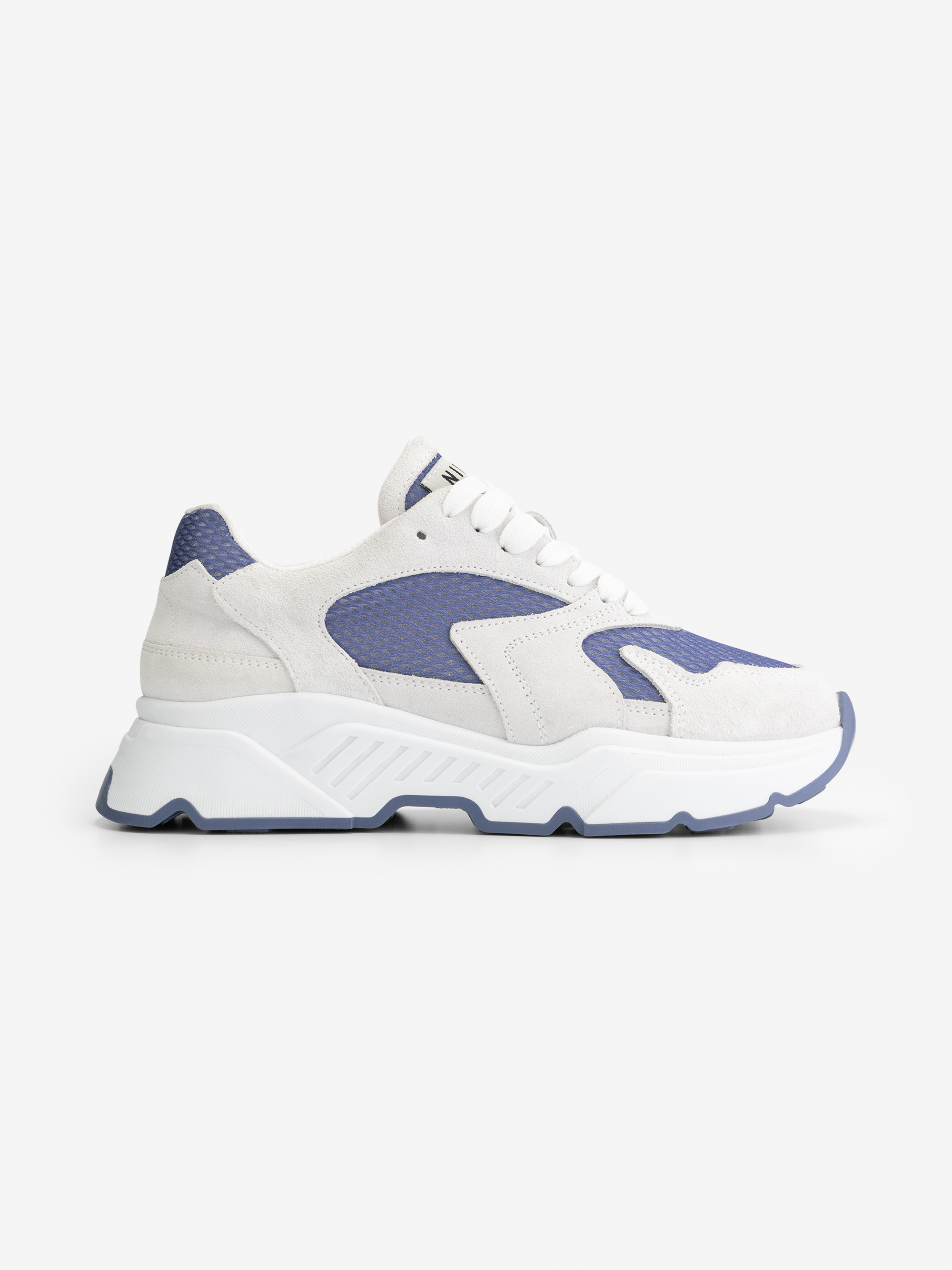 Low sneakers with mesh 
