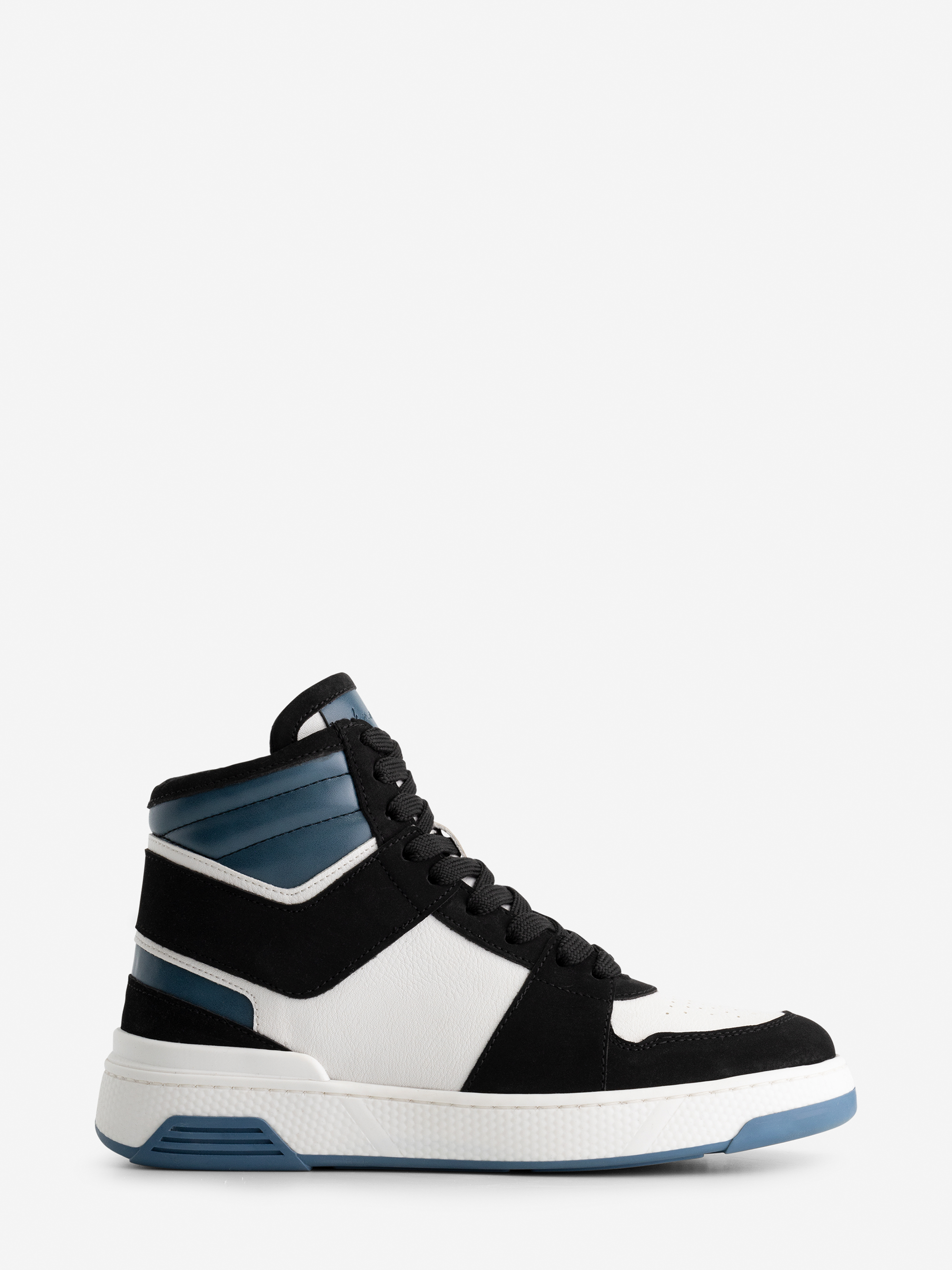   Hoge sneaker met veters 