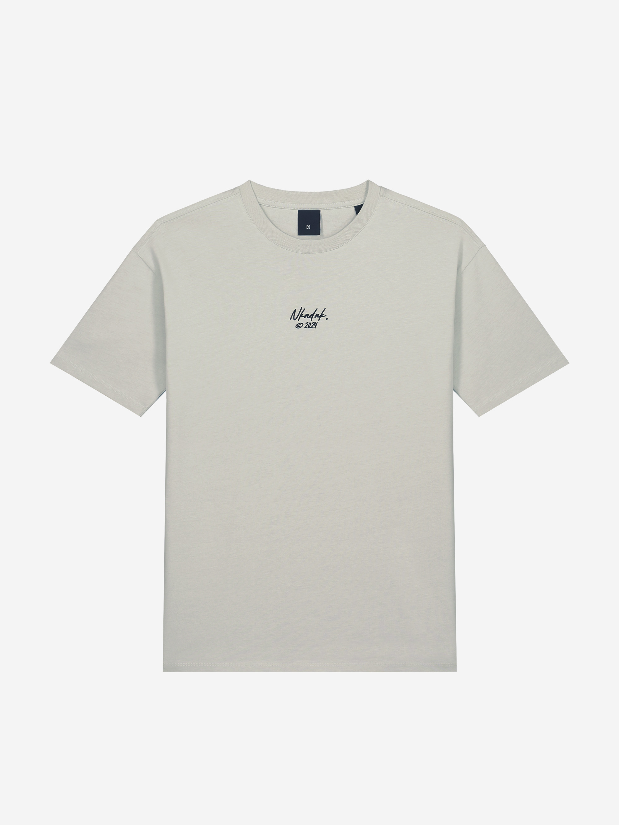 T-shirt with embroidery logo