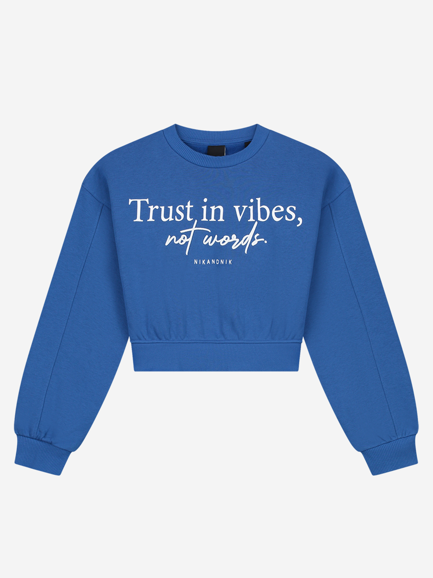 Cropped sweater with texts