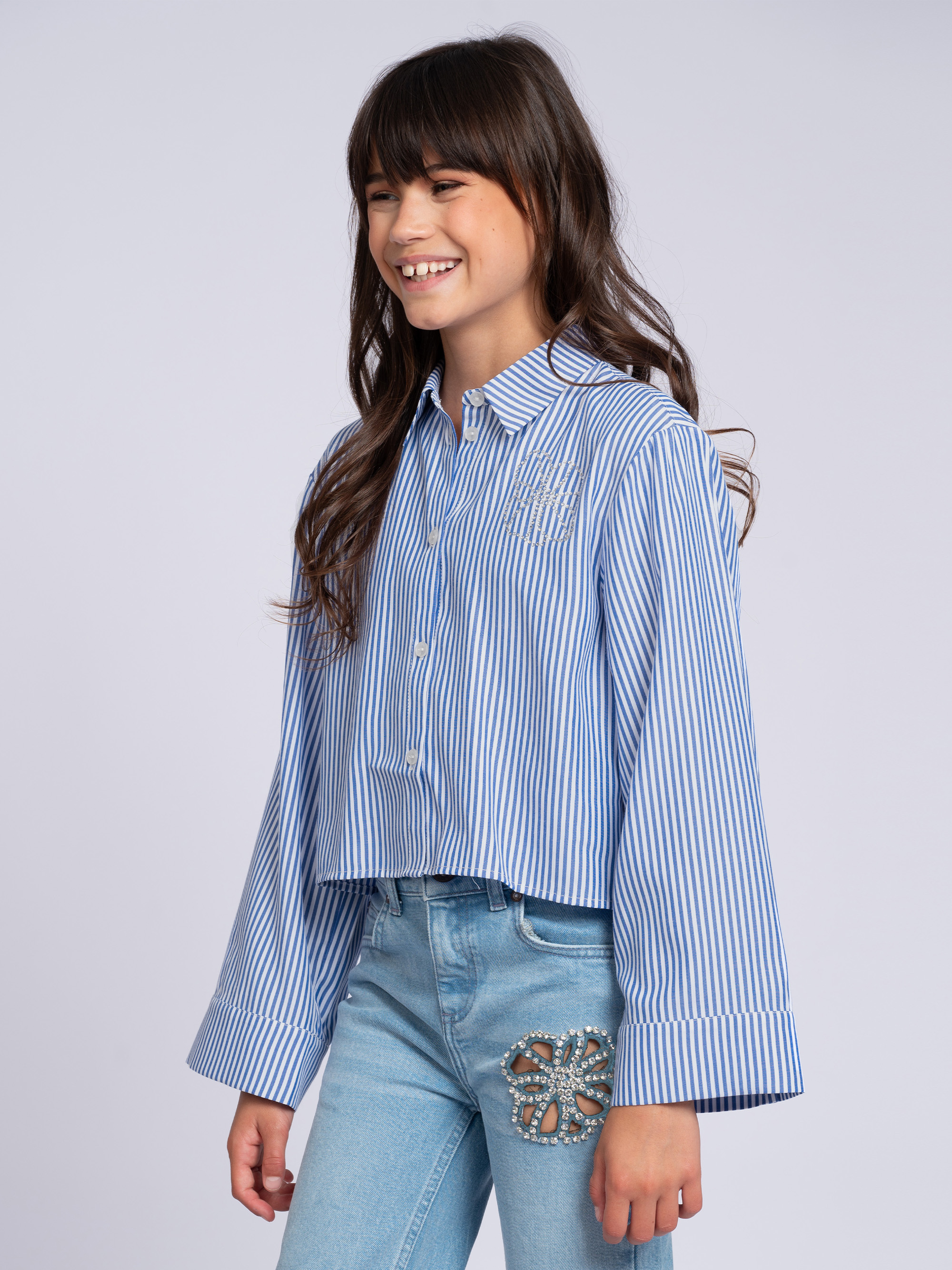 Cropped blouse with wide sleeves and rhinestone details