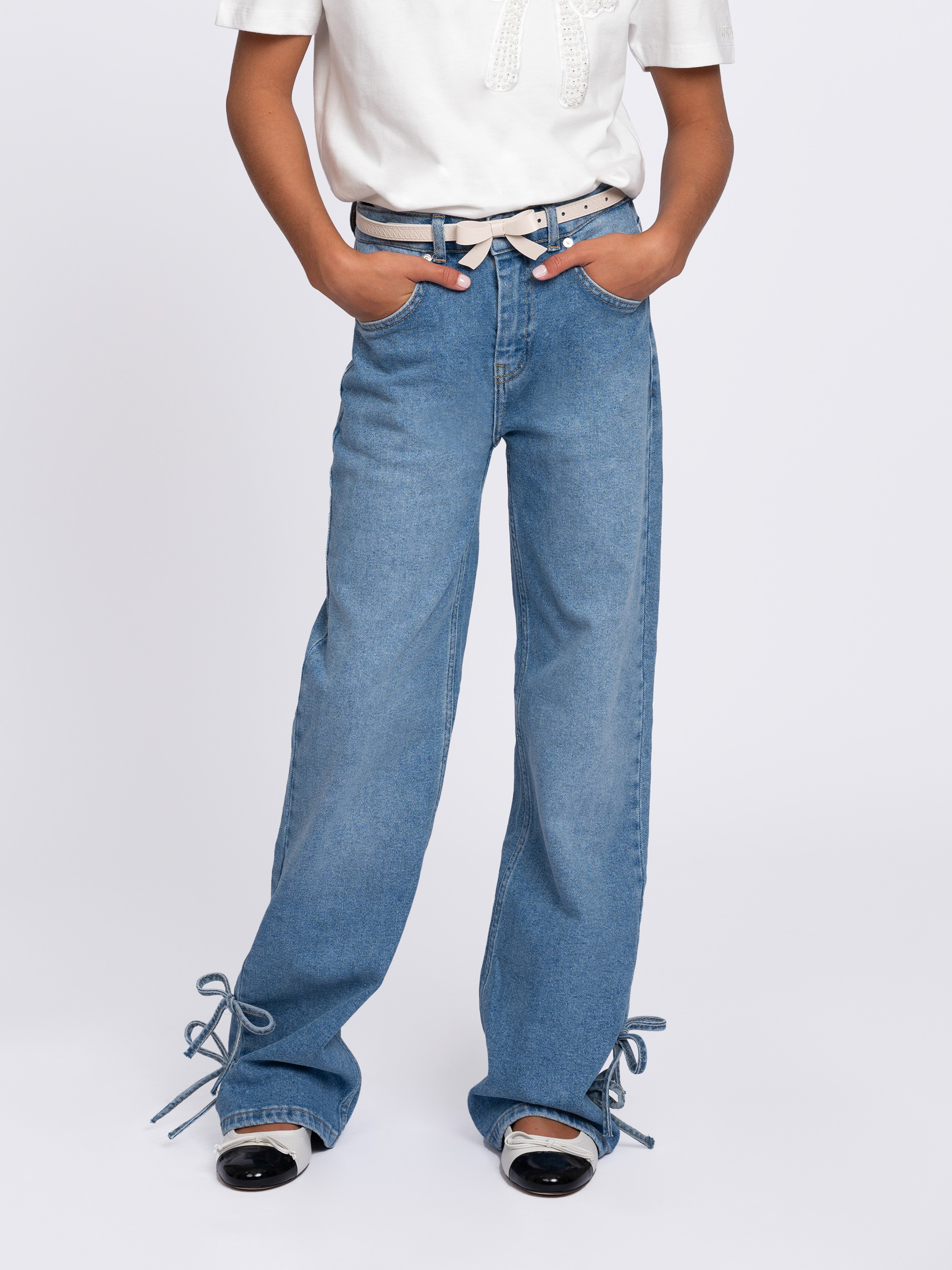 Jeans met decoratieve strikjes
