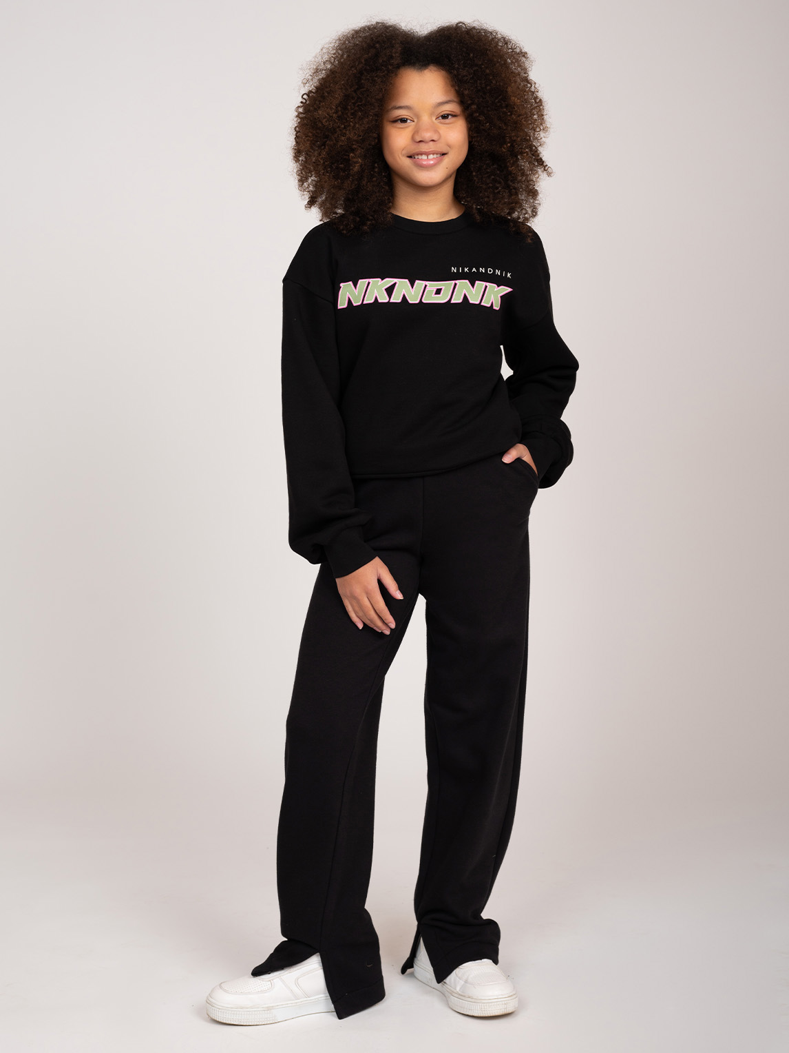 Straight fit sweatpants with split