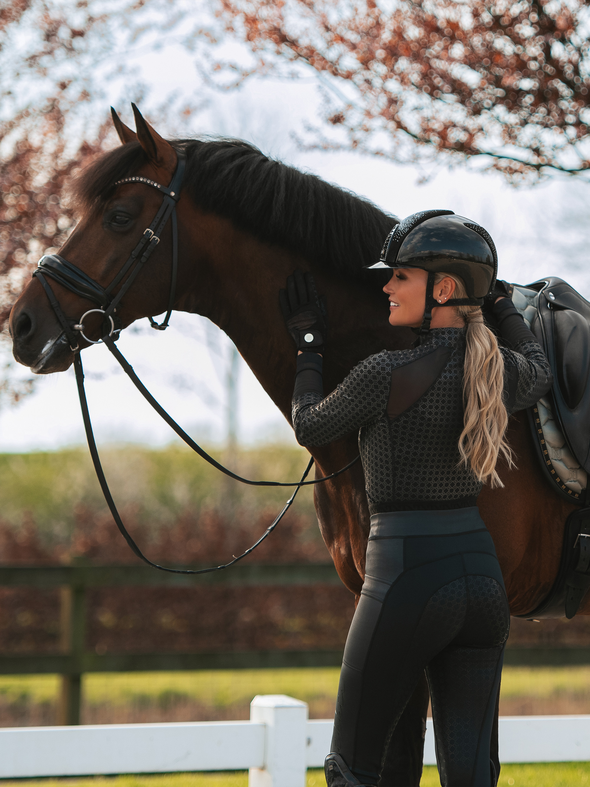 Riding breeches with silicone seat