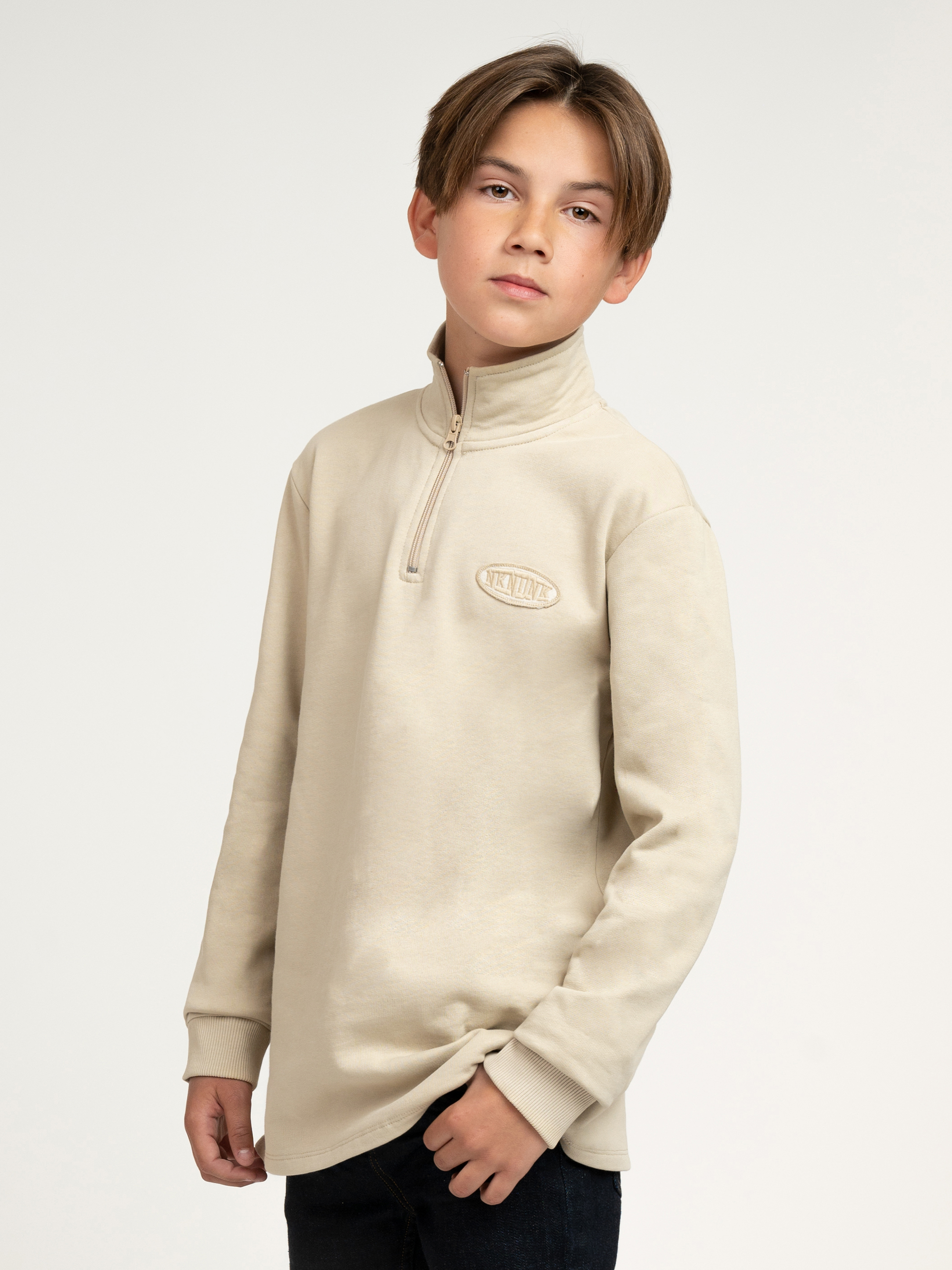 Round Badge Sweatshirt