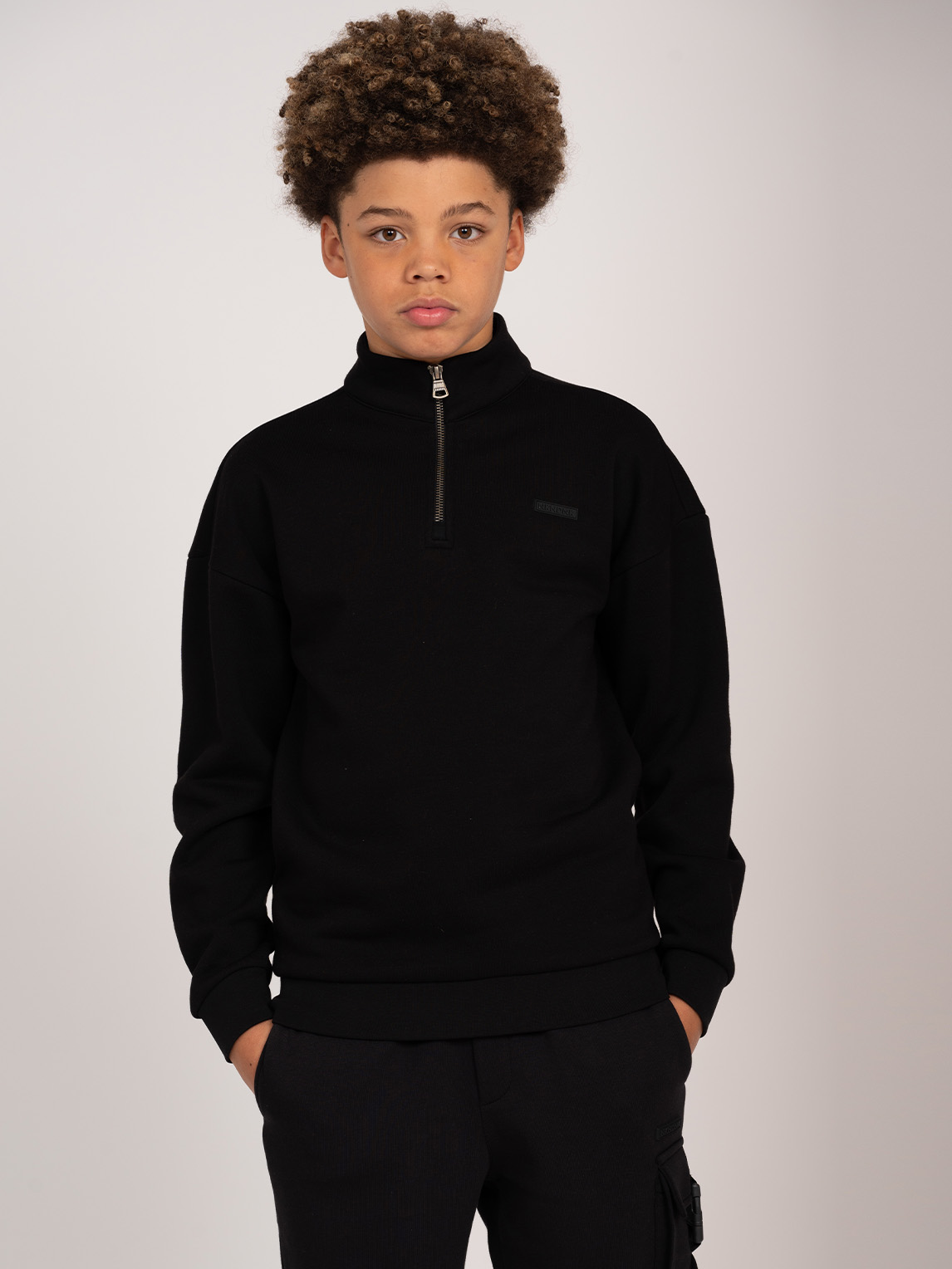 Sweatshirt with zipper