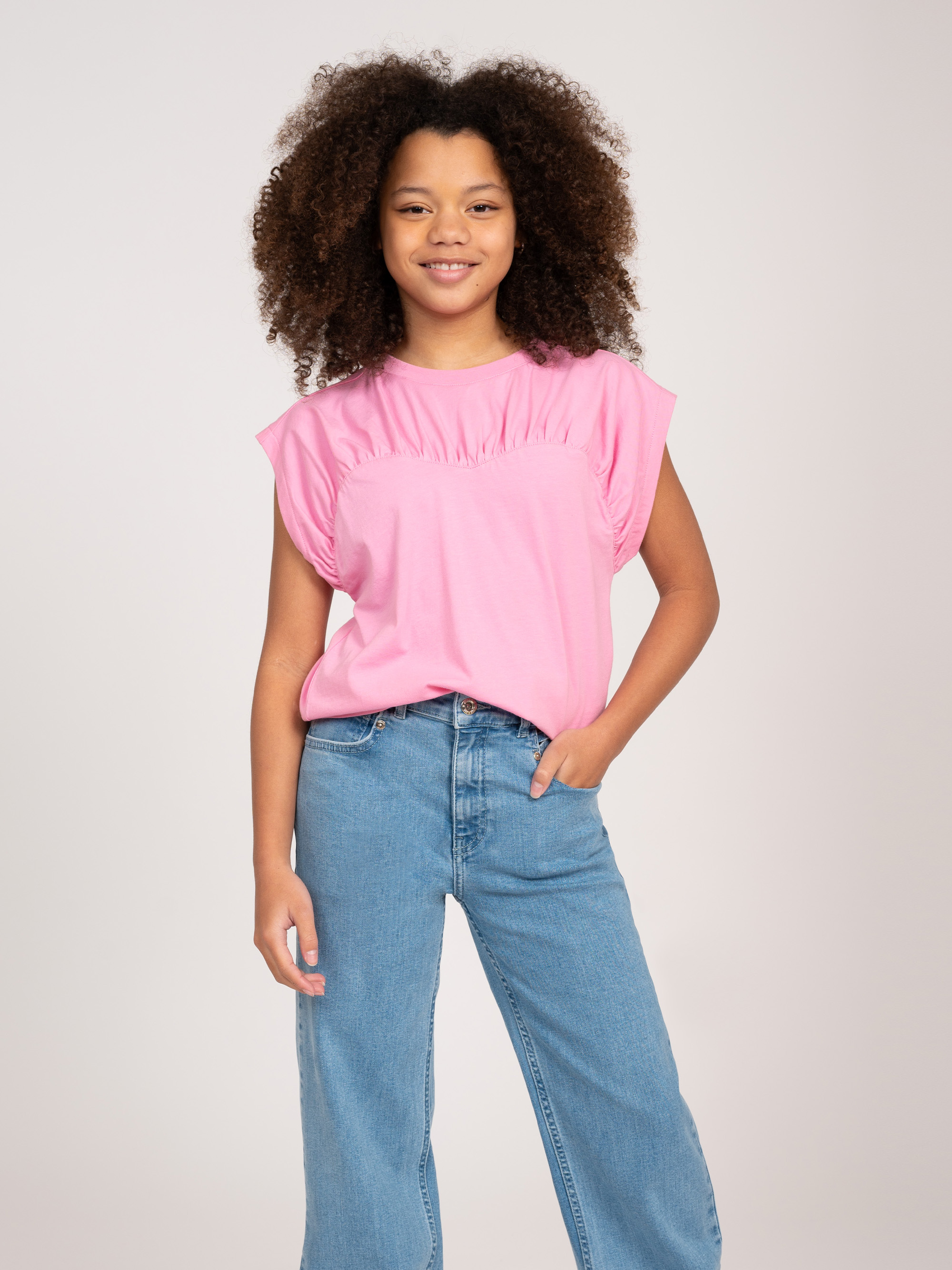 T-shirt with boxy fit
