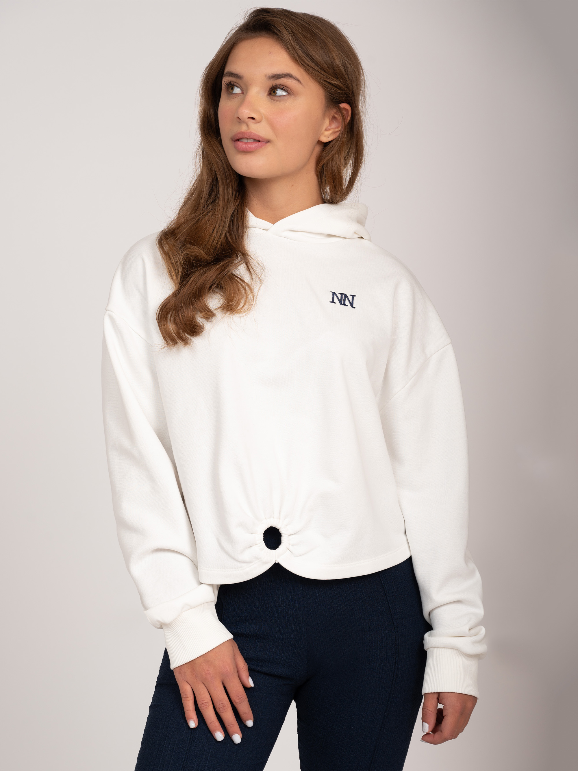 Cropped hoodie with ring