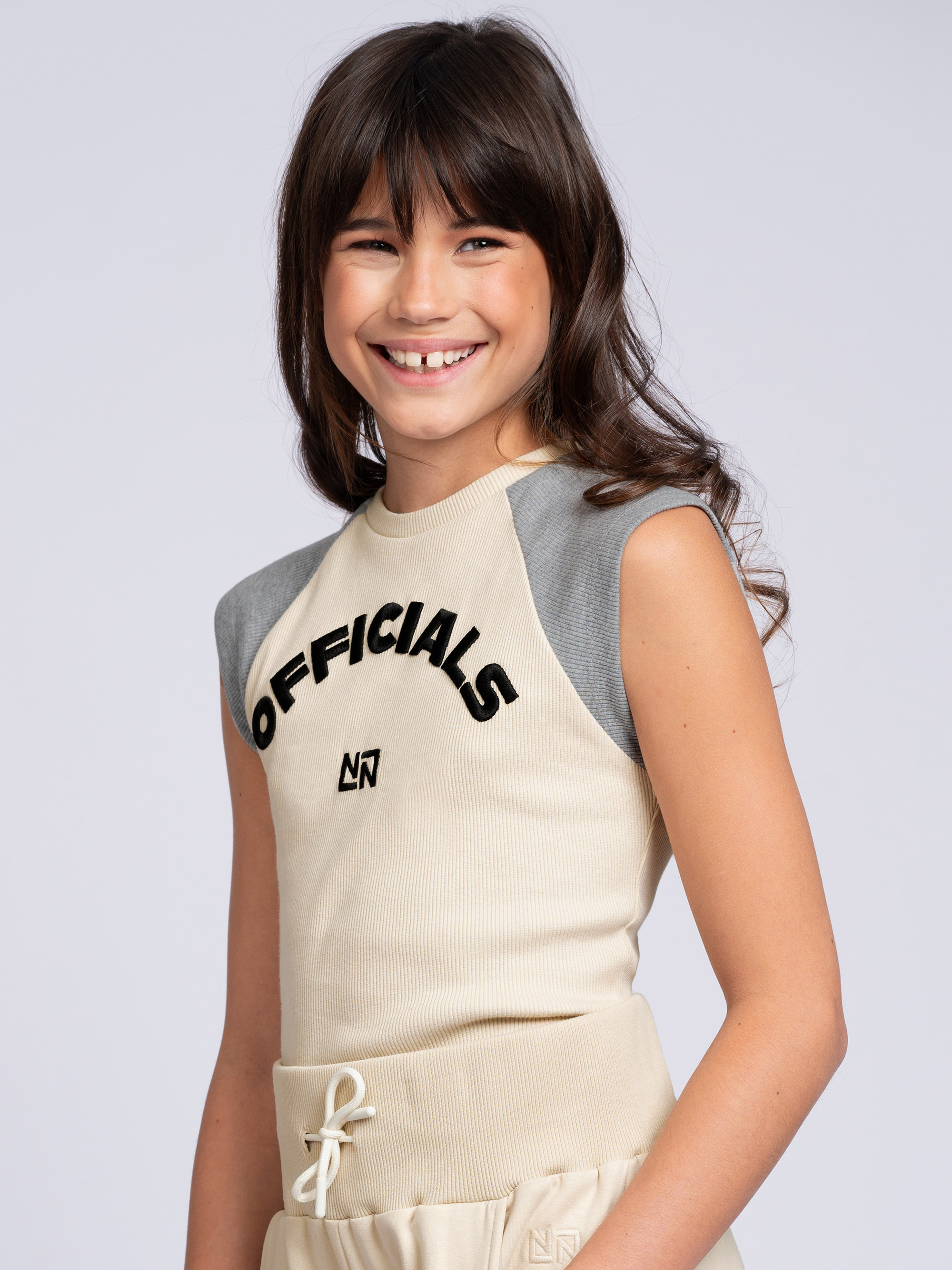 Ribbed top with cap sleeves and embroidery