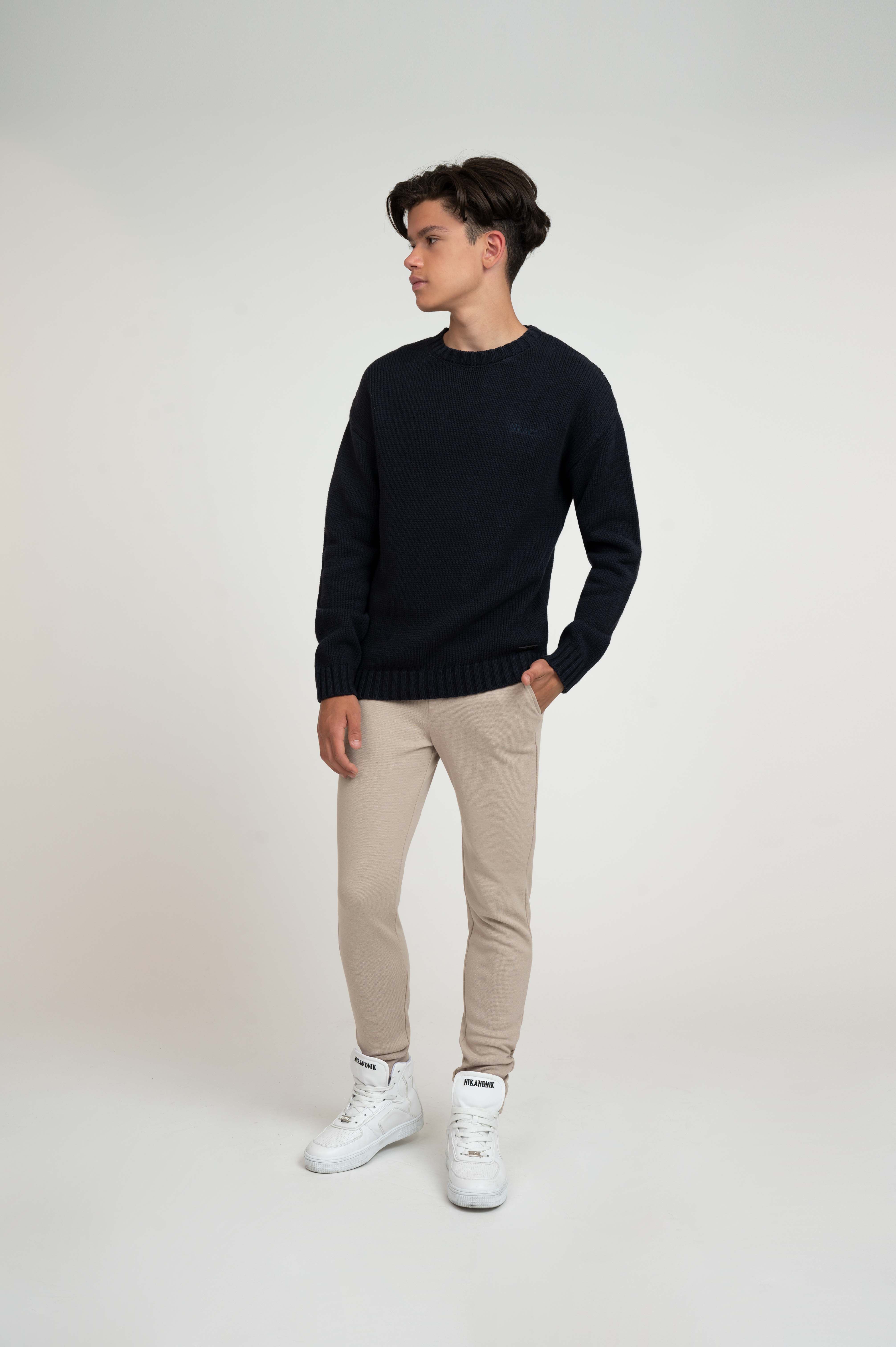  Mid rise trousers with elastic waistband