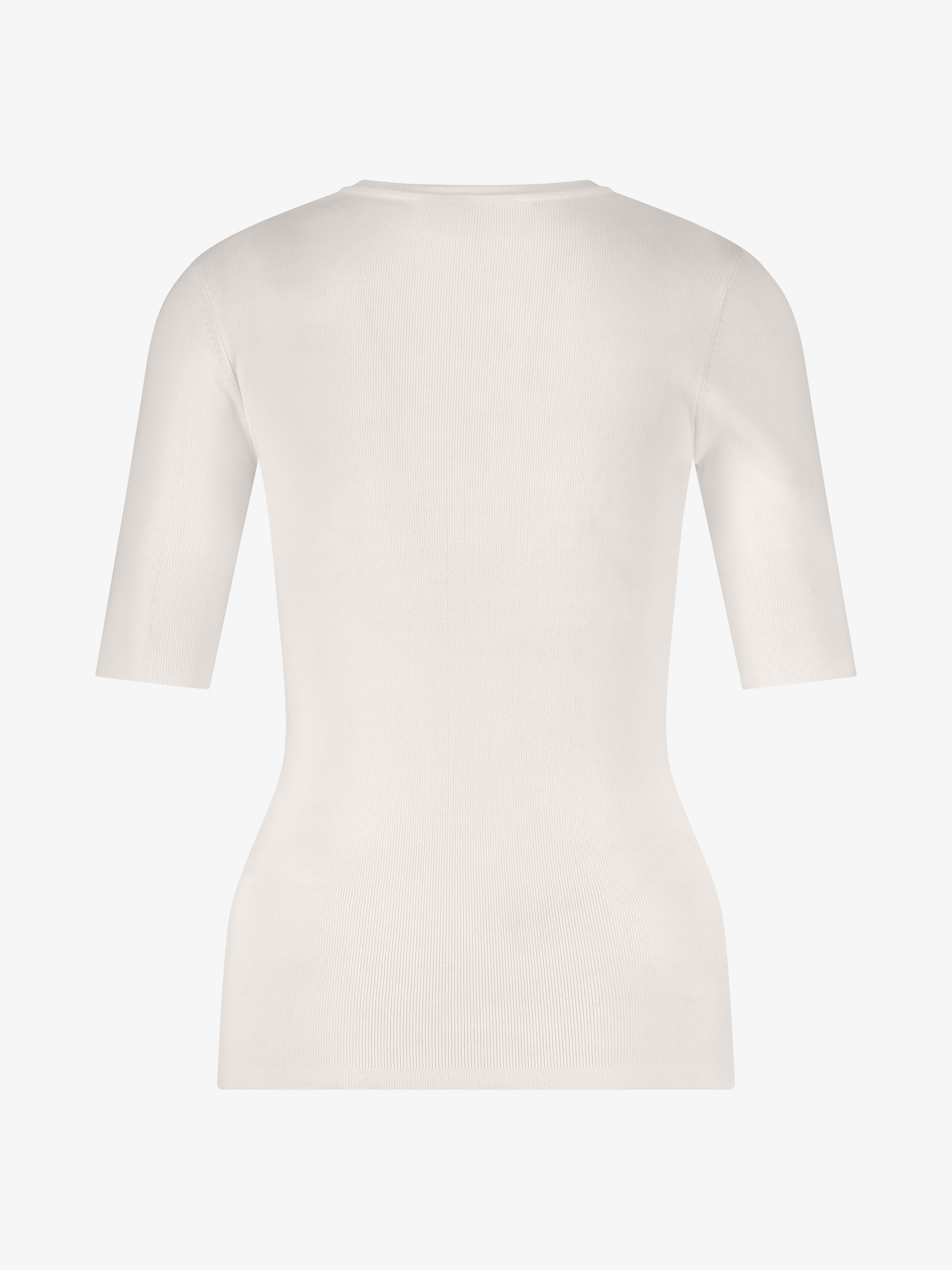 Fitted top with three-quarter sleeves